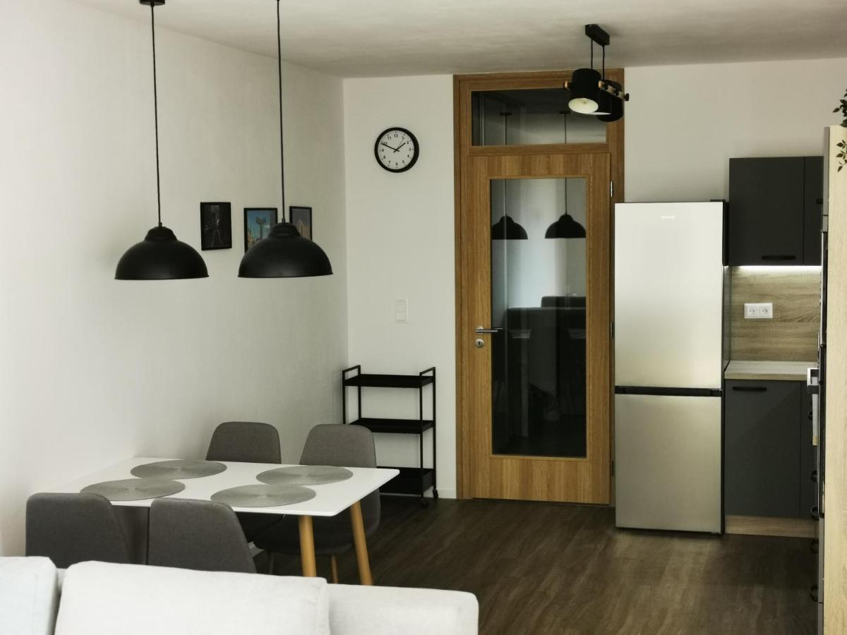 Apartman Mlynska Strouha Пилзен Екстериор снимка